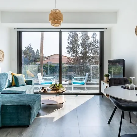 Azoria - Stylish 1-br & Balcony In *