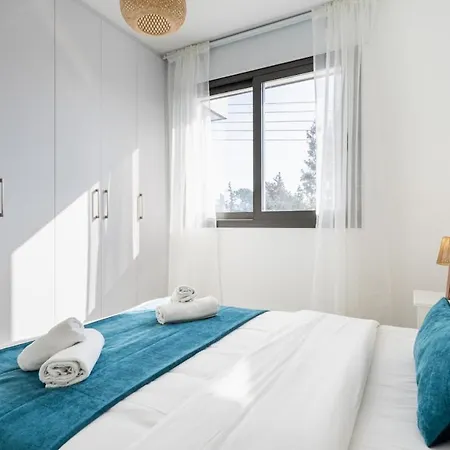 Azoria - Stylish 1-br & Balcony In 아파트 Kiti