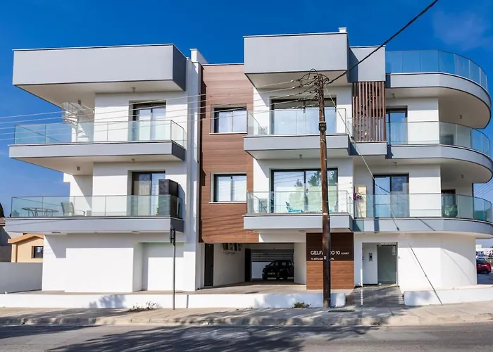 Azoria - Stylish 1-br & Balcony In *