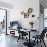 Azoria - Stylish 1-br & Balcony In Kiti