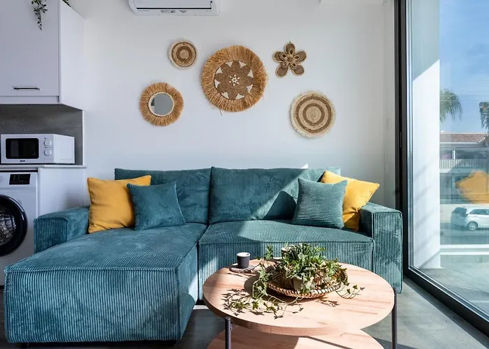 Apartmán Azoria - Stylish 1-br & Balcony In Kiti